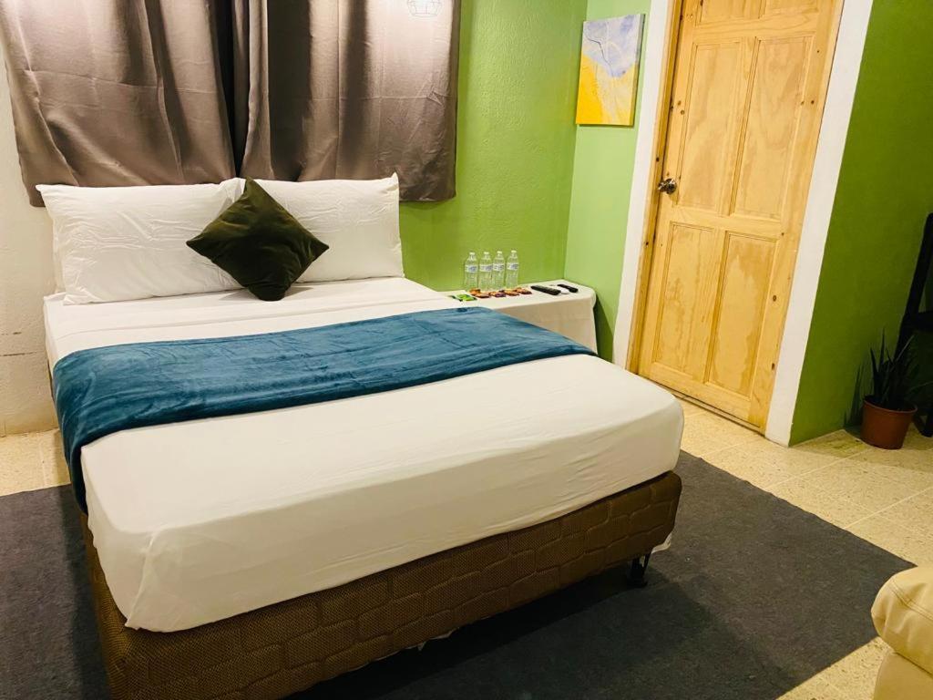 Hotel Adventure Lodge Jacó Extérieur photo